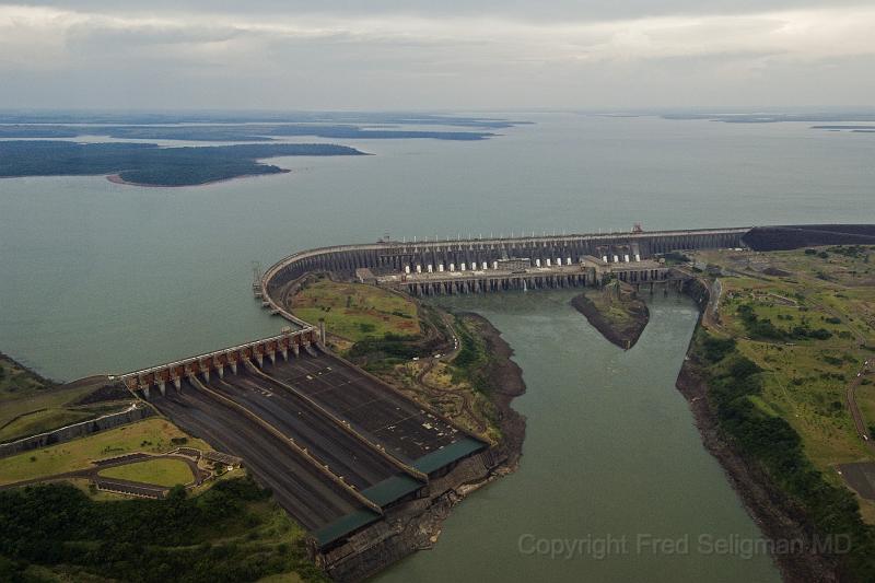 20071204_163757  D2X 4200x2400.jpg - Itaipu Dam, a wonderful view from the helicopter. It is 15 km from Friendship Bridge.  You can get similar views on google maps!